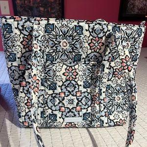 Lisbon Medallion Small Vera Tote